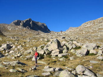 Baixada cap a l'estany Gento