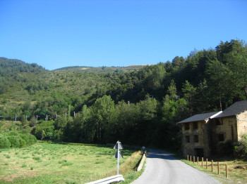 Carretera poc després de sortir de Planoles