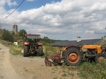 Arribant al petit poble d'Ordèn després d'una duríssima pujada